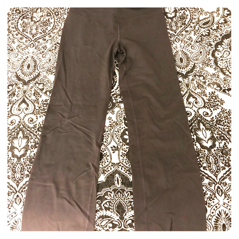 Gray yoga pants